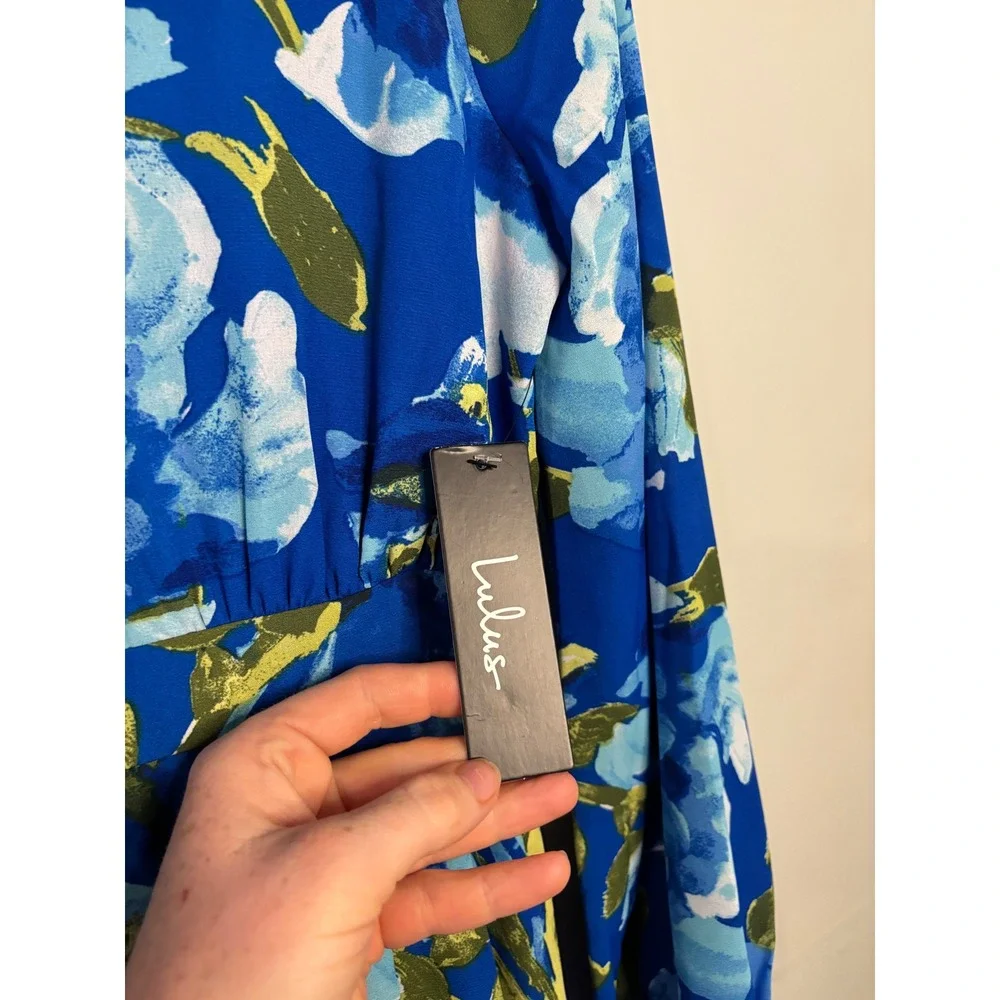 Lulus Blue Floral Maxi Dress Long Sleeve V Neck Front Slit NWT XS - Picture 3 of 6